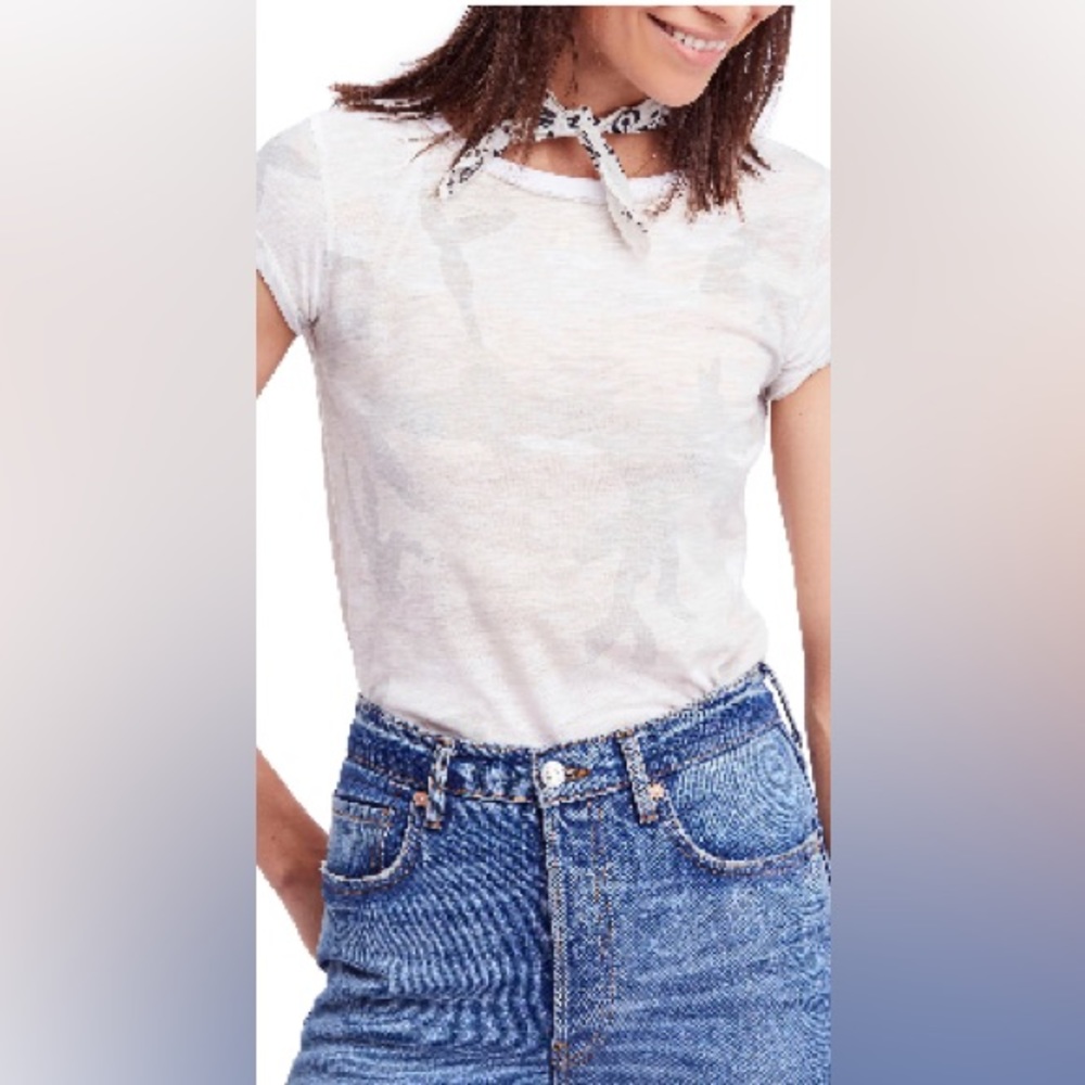Free People PRINT CLARE TEE - Picture 1 of 9
